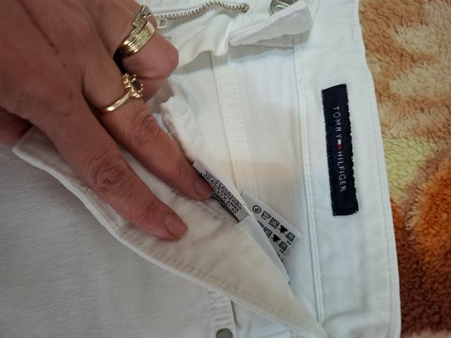 Pantaloncini Tommy Hilfiger bianchi taglia XS