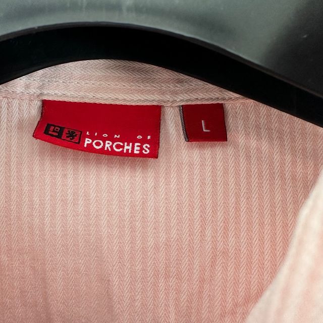 Camisa rosa às riscas