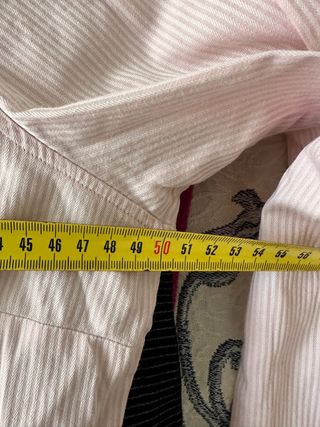 Camisa rosa às riscas