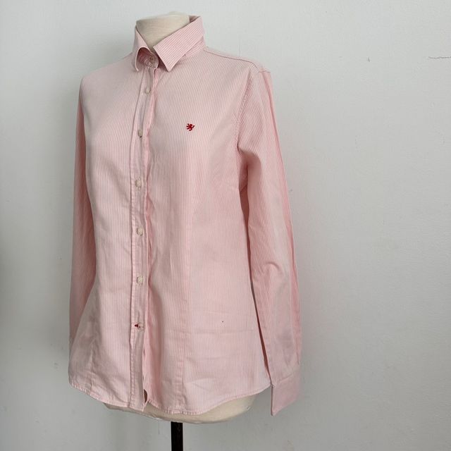 Camisa rosa às riscas