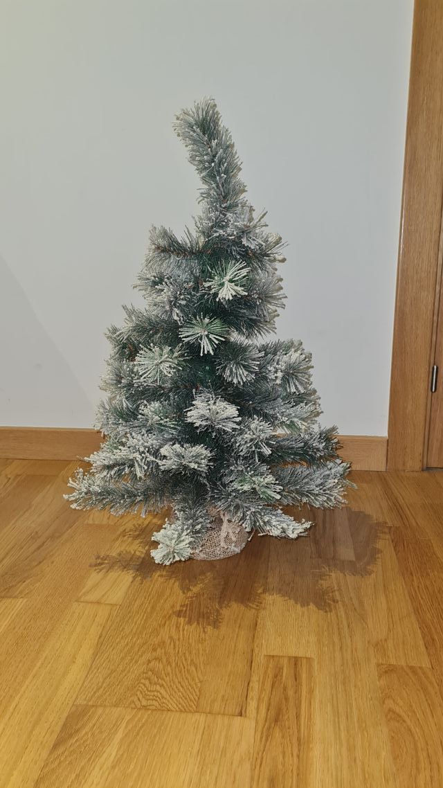 Árbol de Navidad nevado 62 cm