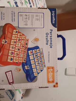 Gioco di giocattoli con personaggi nascosti