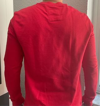 Sudadera Bershka Roja Finally Friday - Talla M