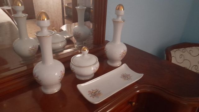 Juego tocador 4 piezas porcelana