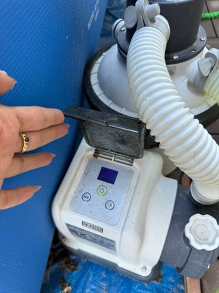 Piscina, depuradora y todos los accesorios 