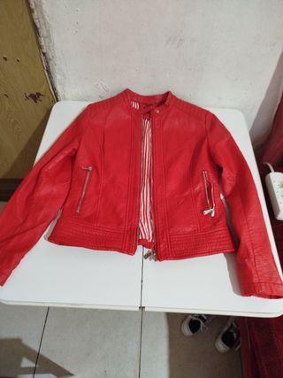 Chaqueta cuero roja