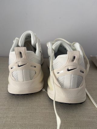 Zapatillas Nike Vomero 18 Blancas Talla 44