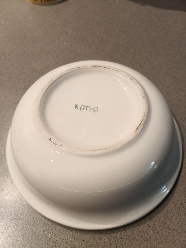 Ciotolina con fiordalisi in porcellana