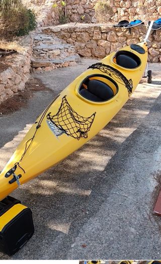 KAYAK PIRAGUA MODELO CAPRI II
CON ACCESORIOS.
