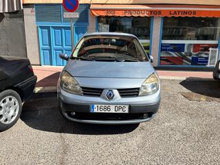Renault Grand Scenic 2005