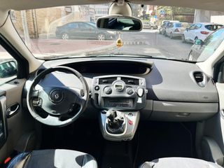 Renault Grand Scenic 2005