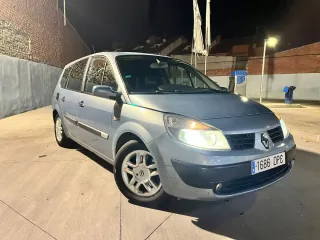 Renault Grand Scenic 2005