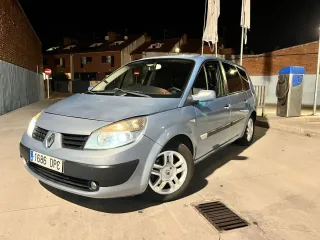 Renault Grand Scenic 2005