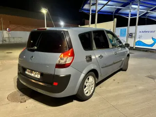 Renault Grand Scenic 2005