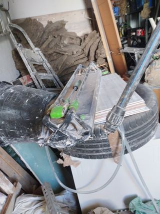 Batidora, taladro, y cortadora cerámica