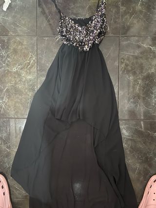 Vestido Negro con Lentejuelas Plateadas