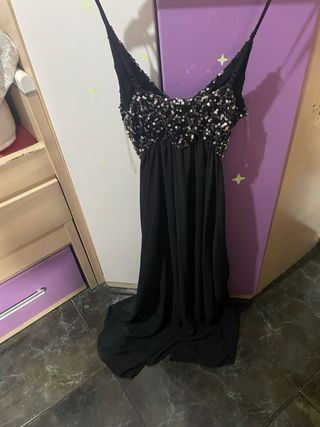 Vestido Negro con Lentejuelas Plateadas