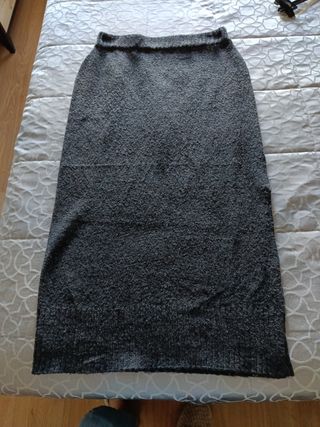 Falda larga de punto gris