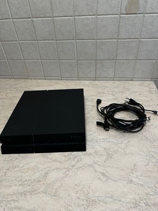 Playstation 4 500GB + 3 Giochi
prezzo trattabile