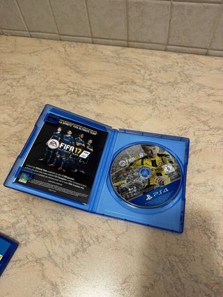 Playstation 4 500GB + 3 Giochi
prezzo trattabile