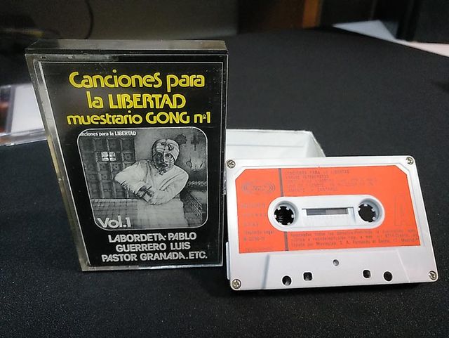 Vinilos cds y cassettes EN PERFECTO ESTADO
