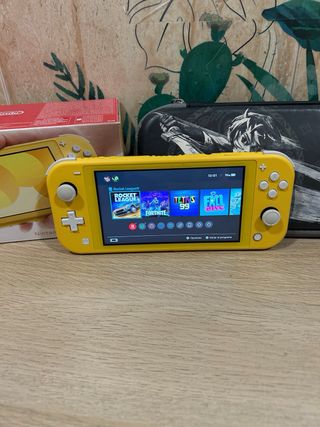Nintendo Switch Lite Amarilla