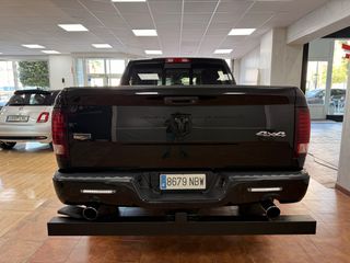 Dodge RAM 1500 Laramie 6 cil Linea 3.0 diesel