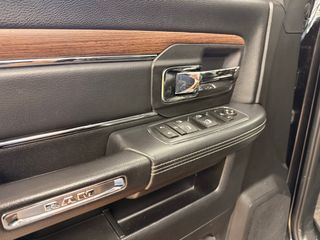 Dodge RAM 1500 Laramie 6 cil Linea 3.0 diesel