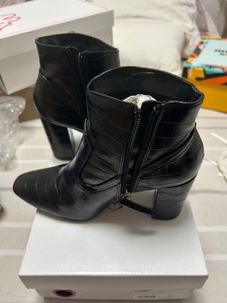 Botines SFERA negros talla 37