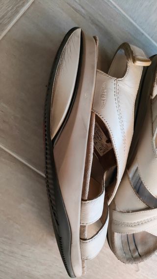 Zapatos fisiológicos MBT balancín blancos