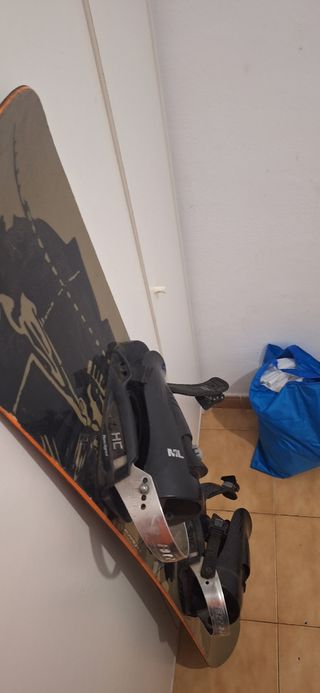 Tabla Snowboard  140 cm 
Rossignol con Fijaciones 
