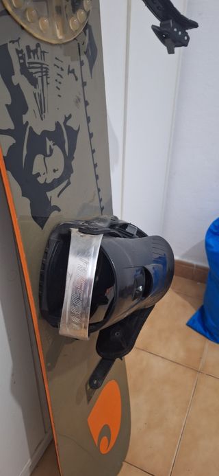 Tabla Snowboard  140 cm 
Rossignol con Fijaciones 