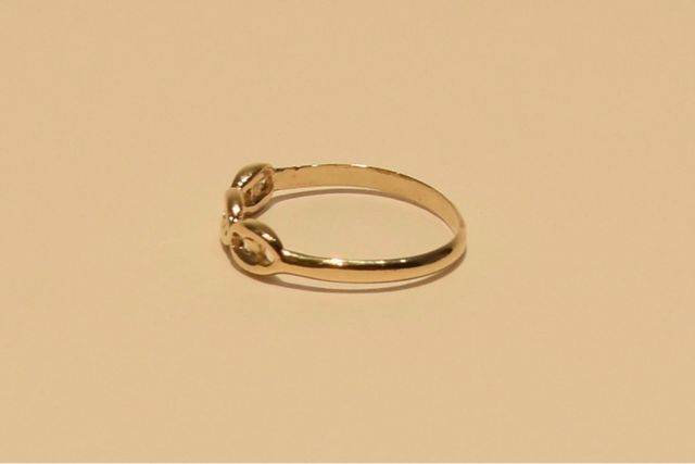 SORTIJA DE ORO 18K/1.6Gr