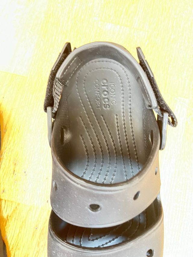 Sandalias Crocs Negras - Un solo uso