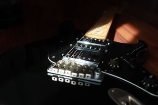 Guitarra Eléctrica Cort HBS-I Korea