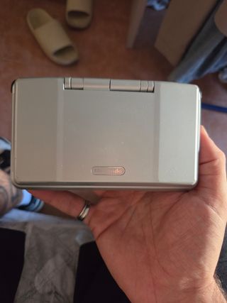 Nintendo DS Silver + Pokemon Perla