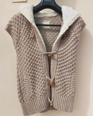 Chaleco Zara capucha lana mujer 