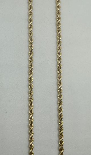Cadena Salomónica de oro de 18k 12.66 g, 61 cm.