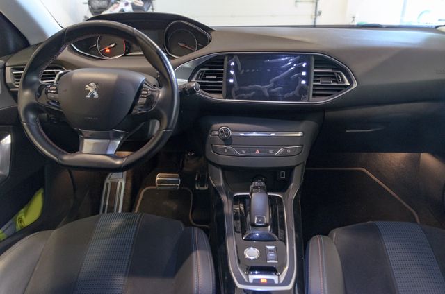 Peugeot 308 1.5BlueHDi S&S Tech Edition EAT8 130
