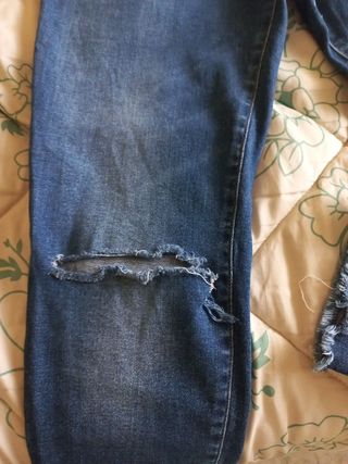 Jeans mujer rotos y deshilachados