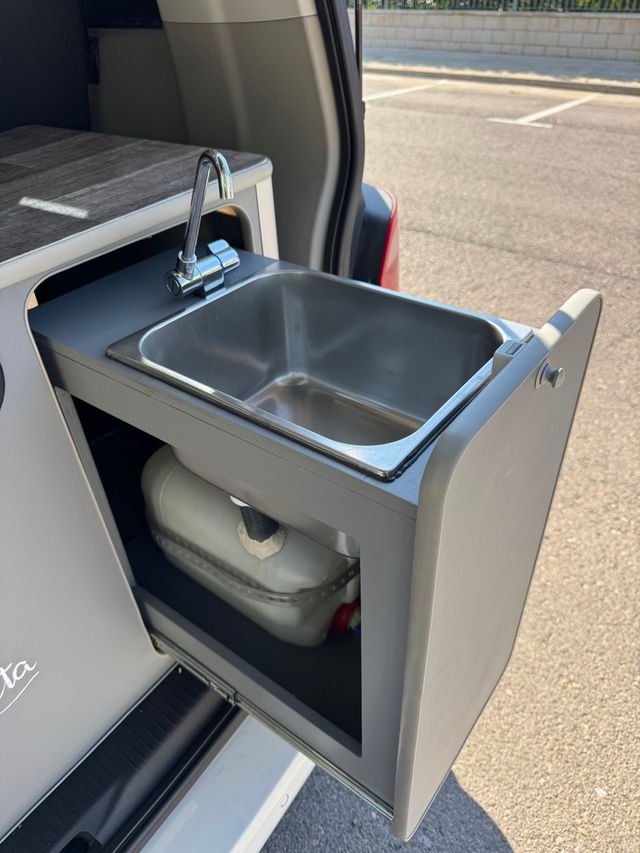 Volkswagen Caravelle 2018