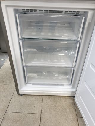 Nevera Indesit 187x60cm A++ No Frost con Garantía 