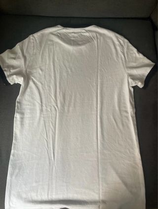 Camiseta blanca y negra Bershka - Talla S