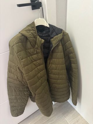 Chaquetón acolchado con capucha