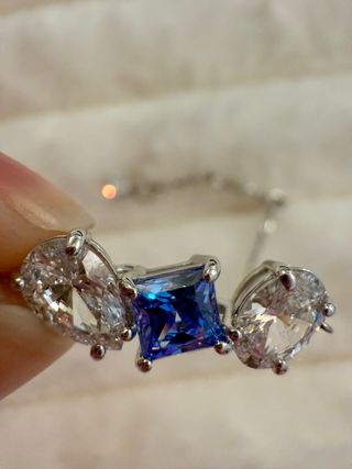 Pulsera Swarovski Azul y Plateada, nueva 