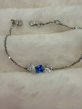 Pulsera Swarovski Azul y Plateada, nueva 
