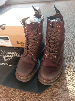 Botas Dr. Martens Marrones/Rojas Talla 37