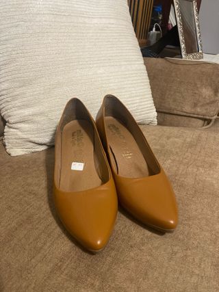 Zapatos de tacón marrones