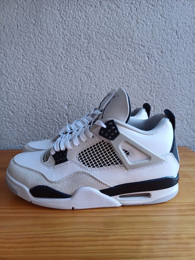 Jordan 4 Military Black