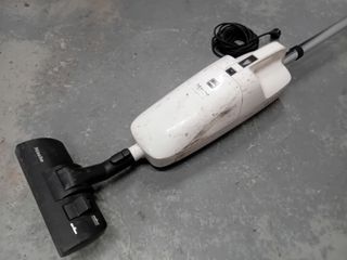 Scopa aspirapolvere Miele S 157